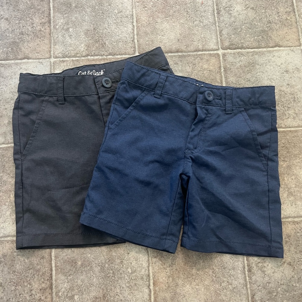 Boys 2 pair Lot shorts cat and Jack size 4
